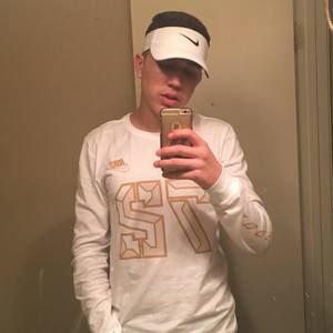 Meet your Posher, Javier